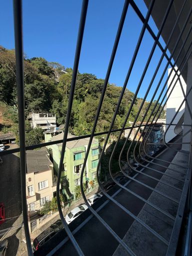 Sala ampla de apartamento a venda no Centro de Vitória