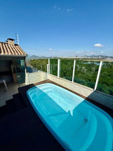 Lazer Privativo com piscina e Churrasqueira