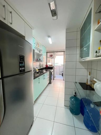 Cozinha com armários