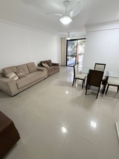 Sala ampla com Varanda