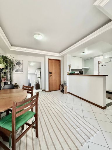 Sala com Varanda e Cozinha integrada