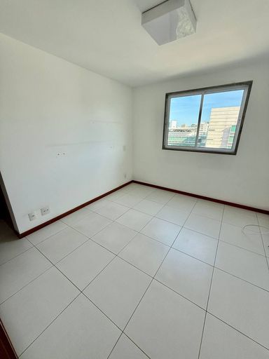 Banheiro da suite com ventilacao natural