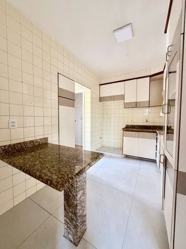 Cozinha com armários