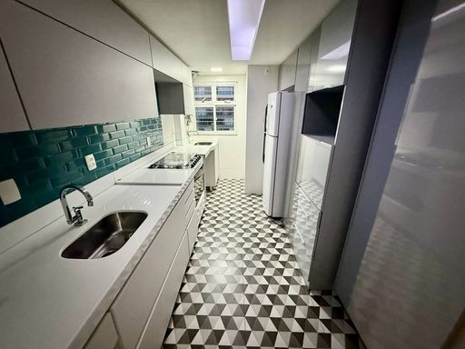 Cozinha com armários