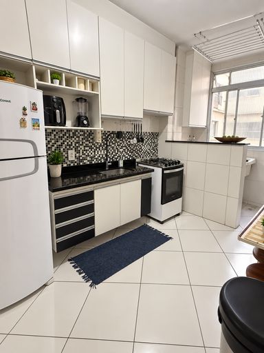 Cozinha com armários