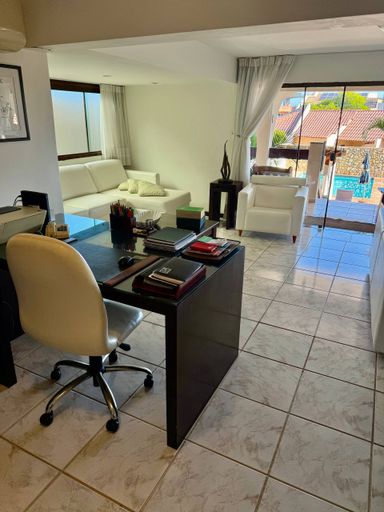 Casa a Venda na Ilha do Boi com Lazer Privativo, piscina, Sauna, Vista para o Mar e o convento