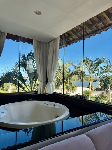 Casa a Venda na Ilha do Boi com Lazer Privativo, piscina, Sauna, Vista para o Mar e o convento