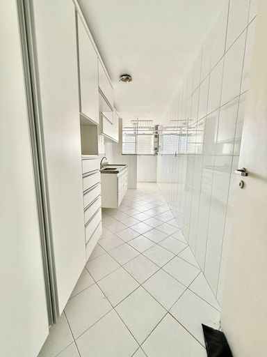 Cozinha com armários