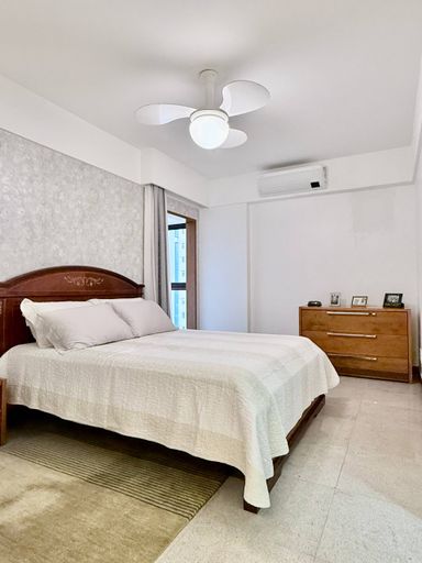 Suíte com varanda de Vista para Mar e Closet