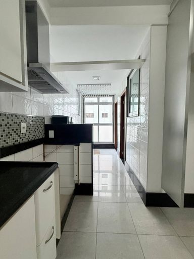 Cozinha com armários