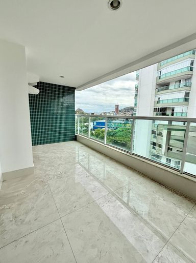 Varanda com Vista Livre