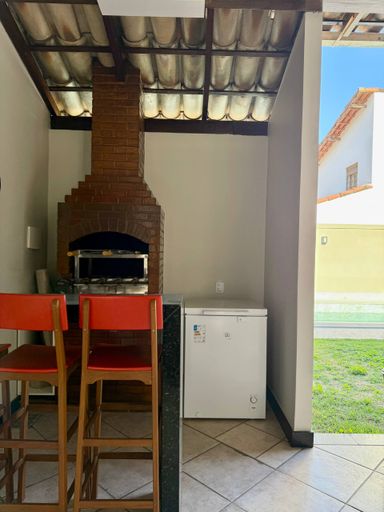 Piscina e area de lazer revitalizadas