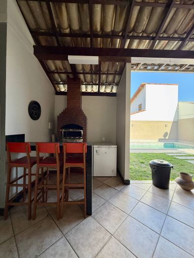 Piscina e area de lazer revitalizadas