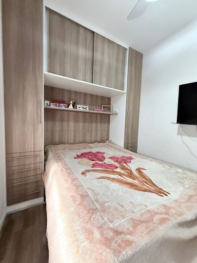 Suíte com marcenaria