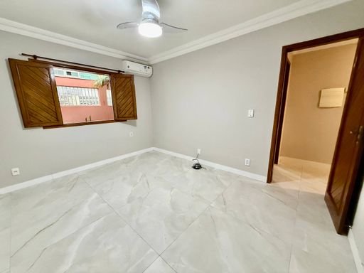 Quarto de Casa a Venda em Colina de Laranjeiras