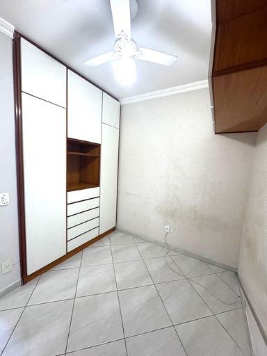 Quarto de Apartamento a venda em Jardim Camburi, Frente Sol da Manhã