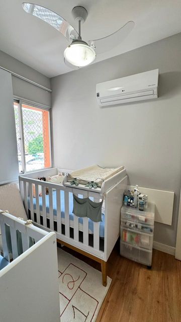 Quarto com marcenaria e mobilia completa