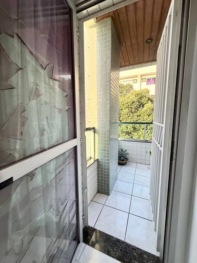 Suite com Varanda