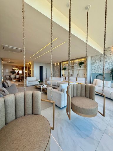 Sala mobiliada de cobertura frente para o Mar na Mata da Praia