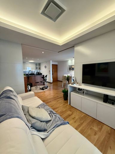 Quarto com porta de correr retrativel escamoteável