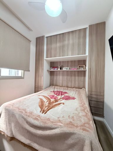 Suíte com marcenaria