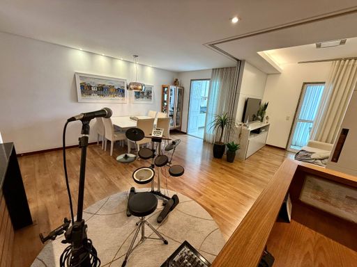 Sala com ambientes integrados