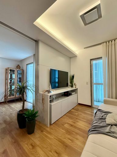 Quarto com porta de correr retrativel escamoteável