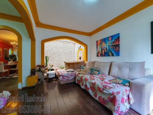 Casa com 4 Quartos a Venda em Resende RJ - Bairro Vila Julieta