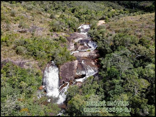 Cachoeira da Estiva - Fazenda à Venda em Carvalhos–MG