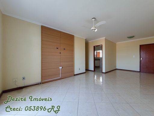 Apartamento à Venda com 3 quartos, 2 banheiros, 2 vagas e 115m² por R$ 450.000