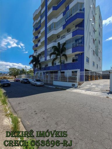 Apartamento à Venda com 3 quartos, 2 banheiros, 2 vagas e 115m² por R$ 450.000