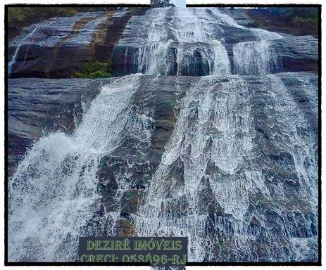 Cachoeira da Estiva - Fazenda à Venda em Carvalhos–MG