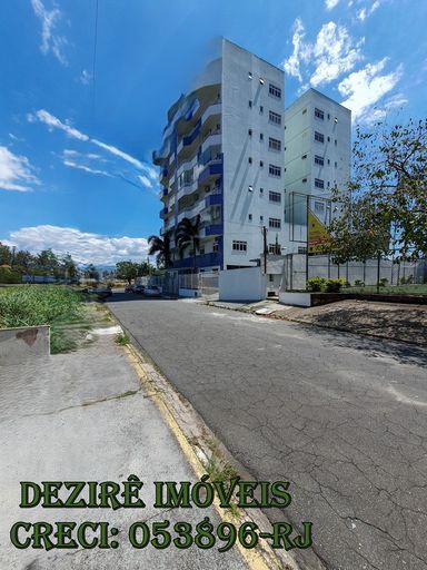 Apartamento à Venda com 3 quartos, 2 banheiros, 2 vagas e 115m² por R$ 450.000