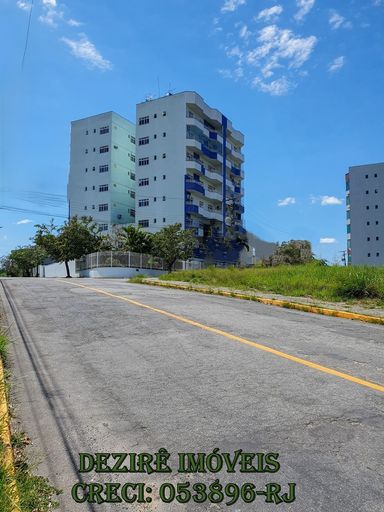 Apartamento à Venda com 3 quartos, 2 banheiros, 2 vagas e 115m² por R$ 450.000