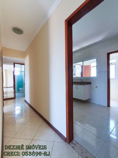 Apartamento à Venda com 3 quartos, 2 banheiros, 2 vagas e 115m² por R$ 450.000
