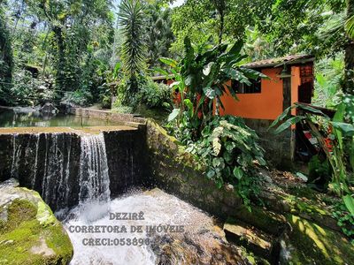 Casa à Venda em Penedo RJ com Piscina e Cascata de Água