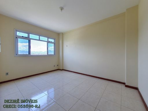 Apartamento à Venda com 3 quartos, 2 banheiros, 2 vagas e 115m² por R$ 450.000