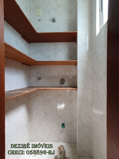 Apartamento à Venda com 3 quartos, 2 banheiros, 2 vagas e 115m² por R$ 450.000