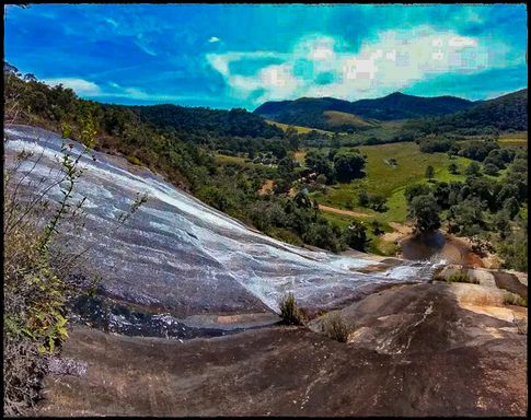 Cachoeira da Estiva - Fazenda à Venda em Carvalhos–MG