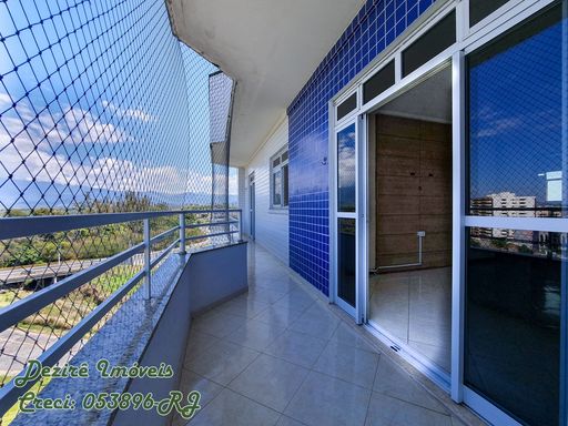 Apartamento à Venda com 3 quartos, 2 banheiros, 2 vagas e 115m² por R$ 450.000