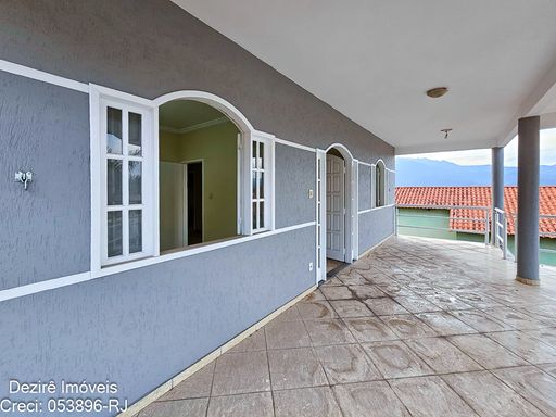 Casa com Arquitetura Circular Exclusiva no Mirante das Agulhas – Resende RJ