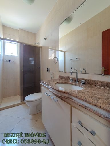 Apartamento à Venda com 3 quartos, 2 banheiros, 2 vagas e 115m² por R$ 450.000