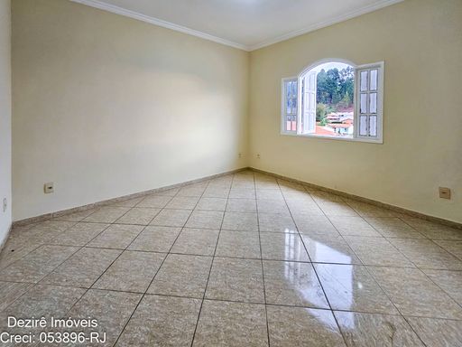 Casa com Arquitetura Circular Exclusiva no Mirante das Agulhas – Resende RJ