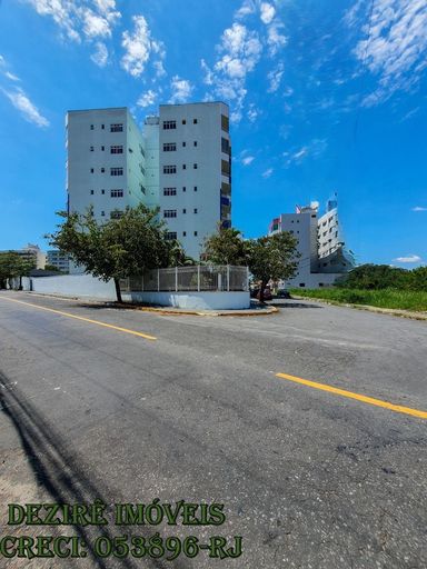 Apartamento à Venda com 3 quartos, 2 banheiros, 2 vagas e 115m² por R$ 450.000