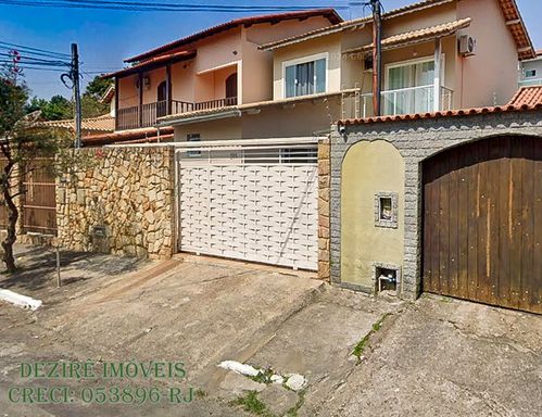 Sobrado com Piscina e Área Gourmet no Mirante das Agulhas Resende RJ