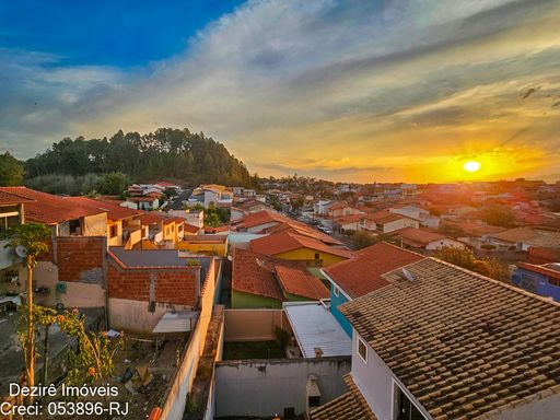 Casa com Arquitetura Circular Exclusiva no Mirante das Agulhas – Resende RJ
