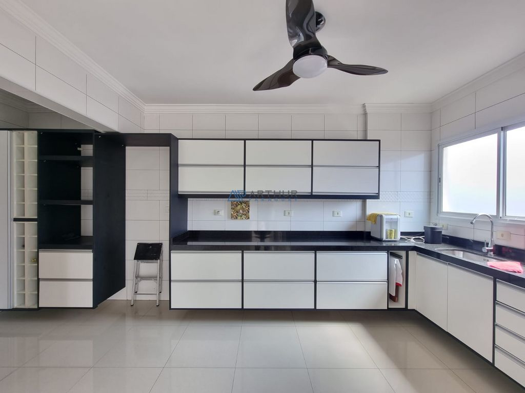 Cobertura 4 dormitórios à venda na Guilhermina, Praia Grande – 355 m² - foto 9