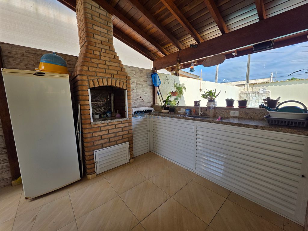 Casa 4 dormitórios à venda no Flórida, Praia Grande – 189 m² - foto 2