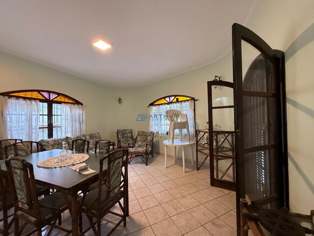 Casa 3 dormitórios à venda no Imperador, Praia Grande – 115 m² - foto 1
