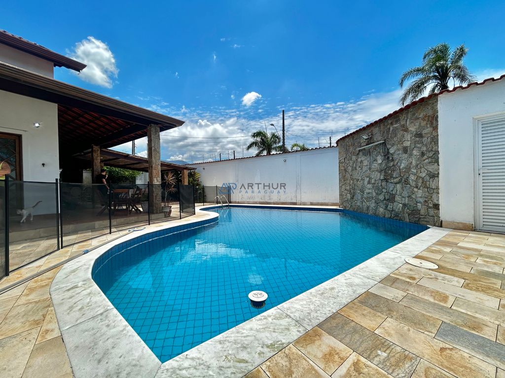 Casa 4 dormitórios à venda no Flórida, Praia Grande – 222 m² - foto 1